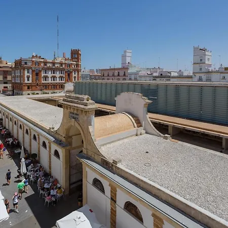Gentil Junto Al Mercado * Cadiz